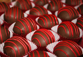 Red Velvet Chocolate Cake Balls_1_edited